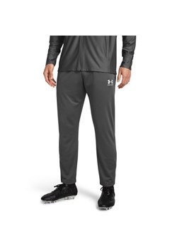 Męskie spodnie do piłki nożnej Under Armour UA M\'s Challenger Pique Pant - szare ze sklepu Sportstylestory.com w kategorii Spodnie męskie - zdjęcie 178828764