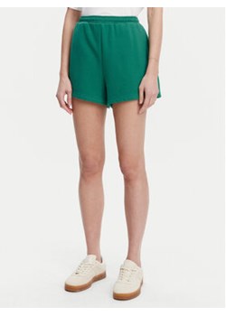 Gap Szorty sportowe 714587-04 Zielony Relaxed Fit ze sklepu MODIVO w kategorii Szorty - zdjęcie 178849474