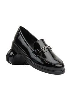 Mokasyny, loafersy damskie lakierowane - Potocki 25-12555, czarne ze sklepu ulubioneobuwie w kategorii Mokasyny damskie - zdjęcie 178876361