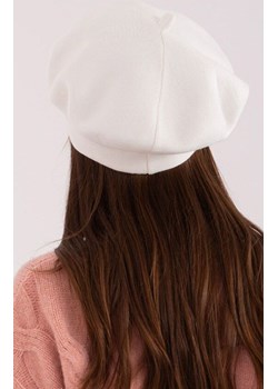 Beret damski ecru AT-CZ-231305.91P, Kolor ecru, Rozmiar uniwersalny, WOOL FASHION ITALIA ze sklepu Primodo w kategorii Czapki zimowe damskie - zdjęcie 178878853