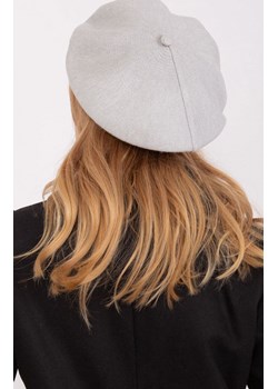 Beret damski jasnoszary AT-CZ-231305.91P, Kolor jasnoszary, Rozmiar uniwersalny, WOOL FASHION ITALIA ze sklepu Primodo w kategorii Czapki zimowe damskie - zdjęcie 178878862