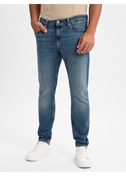 Calvin Klein Jeans Dżinsy slim taper Mężczyźni Bawełna light stone jednolity ze sklepu vangraaf w kategorii Jeansy męskie - zdjęcie 178899573