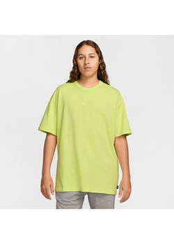 T-shirt męski Nike Sportswear Premium Essentials - Żółty ze sklepu Nike poland w kategorii T-shirty męskie - zdjęcie 178911900