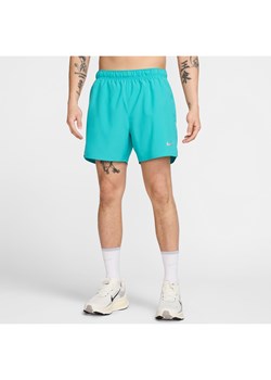 Męskie uniwersalne spodenki 2 w 1 Dri-FIT Nike Challenger 13 cm - Zieleń ze sklepu Nike poland w kategorii Spodenki męskie - zdjęcie 178911904