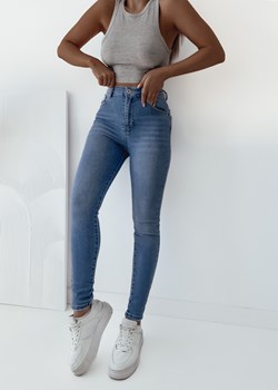 SPODNIE JEANSOWE SKINNY- WYSOKI STAN ze sklepu olika.com.pl w kategorii Jeansy damskie - zdjęcie 178962350