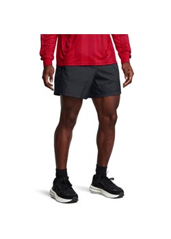 Męskie spodenki treningowe Under Armour UA M\'s 96 Terrace Wvn Shorts - czarne ze sklepu Sportstylestory.com w kategorii Spodenki męskie - zdjęcie 179003153
