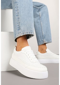 Białe Sneakersy na Grubej Podeszwie z Plecioną Cholewką Nilavanea ze sklepu born2be.pl w kategorii Buty sportowe damskie - zdjęcie 179015123