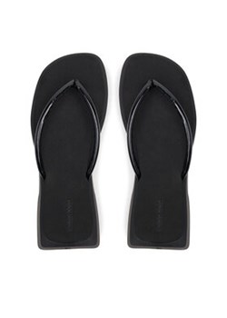 Calvin Klein Jeans Japonki Sq Low Wedge Sandal Stitch YW0YW01716 Czarny ze sklepu MODIVO w kategorii Klapki damskie - zdjęcie 179018791