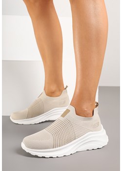 Beżowe Buty Sportowe Sneakersy Grubej Podeszwie z Tłoczeniem i Siateczkową Cholewką Puvorea ze sklepu born2be.pl w kategorii Buty sportowe damskie - zdjęcie 179020162