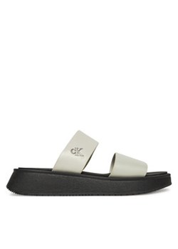 Calvin Klein Jeans Klapki Sandal Slide Double Strap YW0YW01694 Biały ze sklepu MODIVO w kategorii Klapki damskie - zdjęcie 179024873