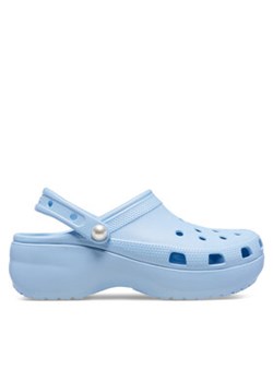 Crocs Klapki Classic Platform Pearl Clog 211231 Niebieski ze sklepu MODIVO w kategorii Klapki damskie - zdjęcie 179087270