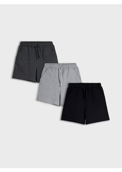 Sinsay - Szorty 3 pack w stylu basic - czarny ze sklepu Sinsay w kategorii Spodenki chłopięce - zdjęcie 179089634
