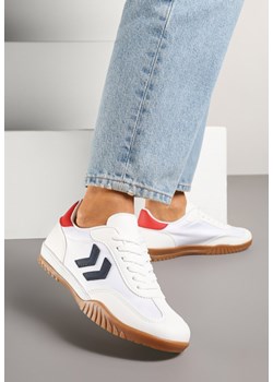 Biało-Czerwone Sneakersy w Stylu Klasycznych Tenisówek z Ozdobnymi Przeszyciami Mepnia ze sklepu born2be.pl w kategorii Buty sportowe damskie - zdjęcie 179096851