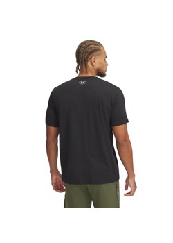 Męski t-shirt z nadrukiem Under Armour UA M LC Strip Logo SS - czarny ze sklepu Sportstylestory.com w kategorii T-shirty męskie - zdjęcie 179108331