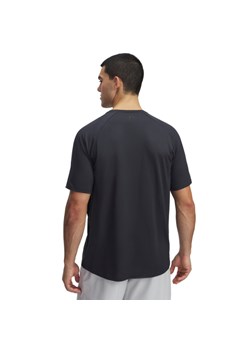 Męska koszulka treningowa Under Armour UA M Tech Fade SS - czarna ze sklepu Sportstylestory.com w kategorii T-shirty męskie - zdjęcie 179108334