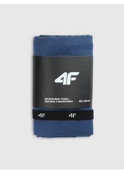 Ręcznik treningowy S 65x90 cm 4F 4FWSS25ATOWU052 - granatowy ze sklepu Sportstylestory.com w kategorii Ręczniki - zdjęcie 179108444