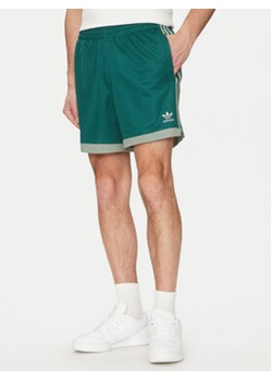 adidas Szorty sportowe Mock Eyelet JP1101 Zielony Regular Fit ze sklepu MODIVO w kategorii Spodenki męskie - zdjęcie 179116094