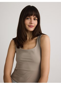 Reserved - Top na ramiączkach - beżowy ze sklepu Reserved w kategorii Bluzki damskie - zdjęcie 179118840
