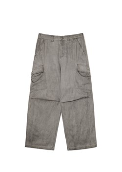 Cropp - Spodnie baggy z kieszeniami cargo na guziki - szary ze sklepu Cropp w kategorii Spodnie męskie - zdjęcie 179121762