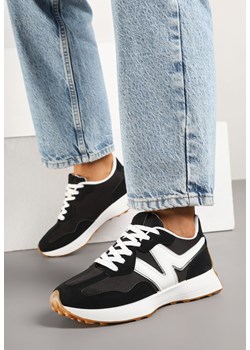 Czarno-Białe Sneakersy z Geometrycznym Wzorem Jenaviella ze sklepu renee.pl w kategorii Buty sportowe damskie - zdjęcie 179122114