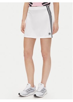 adidas Spódnica trapezowa adicolor 3-Stripes JD0284 Biały Regular Fit ze sklepu MODIVO w kategorii Spódnice - zdjęcie 179124194