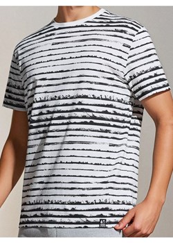 Sinsay - Koszulka ze wzorem all over - wielobarwny ze sklepu Sinsay w kategorii T-shirty męskie - zdjęcie 179127224