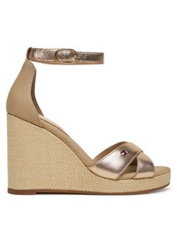 Tommy Hilfiger Sandały Flag Metallic High Wedge Espad FW0FW08811 Złoty ze sklepu MODIVO w kategorii Sandały damskie - zdjęcie 179204764