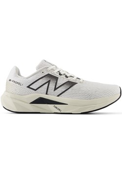 Buty męskie New Balance FuelCell Propel v5 MFCPRCW5 – białe ze sklepu New Balance Poland w kategorii Buty sportowe męskie - zdjęcie 179219044