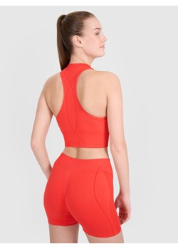 Damski crop top treningowy 4F 4FRSS25TFSLF721 - czerwony ze sklepu Sportstylestory.com w kategorii Bluzki damskie - zdjęcie 179241593