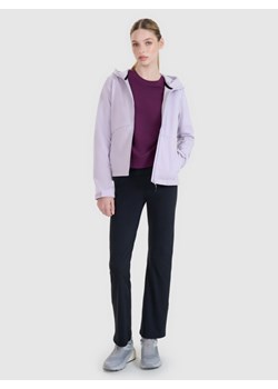 Damski softshell 4F 4FWSS25TSOFF320 - fioletowy ze sklepu Sportstylestory.com w kategorii Kurtki damskie - zdjęcie 179241710