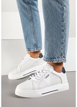 Białe Skórzane Sneakersy w Stylu Tenisówek Zdobione Perforacją Vivolla ze sklepu born2be.pl w kategorii Buty sportowe damskie - zdjęcie 179243491