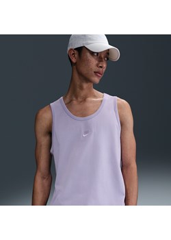 Męska koszulka bez rękawów Nike Sportswear Premium Essentials - Fiolet ze sklepu Nike poland w kategorii T-shirty męskie - zdjęcie 179308620