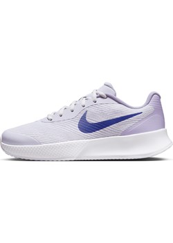 Damskie buty do tenisa na korty ziemne Nike Vapor Lite 3 - Fiolet ze sklepu Nike poland w kategorii Buty sportowe damskie - zdjęcie 179308972