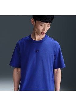 T-shirt męski Nike Sportswear Premium Essentials - Fiolet ze sklepu Nike poland w kategorii T-shirty męskie - zdjęcie 179309171