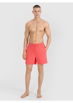 Męskie spodenki plażowe 4F 4FWSS25UBDSM134 - różowe ze sklepu Sportstylestory.com w kategorii Kąpielówki - zdjęcie 179309503