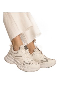 Białe sneakersy damskie sportowe z brokatem ze sklepu ButyModne.pl w kategorii Buty sportowe damskie - zdjęcie 179312532