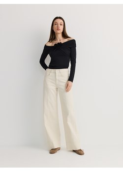 Reserved - Jeansy wide leg z kantem - złamana biel - id: YS075-01J - marki Reserved - 179343583 Reserved - Jeansy wide leg z kantem - złamana biel ze sklepu Reserved w kategorii Jeansy damskie - zdjęcie 179343583
