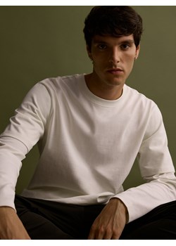 Reserved - Longsleeve relaxed z bawełny - złamana biel ze sklepu Reserved w kategorii T-shirty męskie - zdjęcie 179344172
