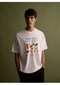 Reserved - T-shirt boxy z nadrukiem - złamana biel ze sklepu Reserved w kategorii T-shirty męskie - zdjęcie 179354184
