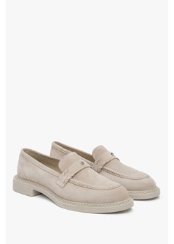 Estro: Jasnobeżowe loafersy damskie typu Penny z włoskiego weluru naturalnego Premium ze sklepu Estro w kategorii Mokasyny damskie - zdjęcie 179363712