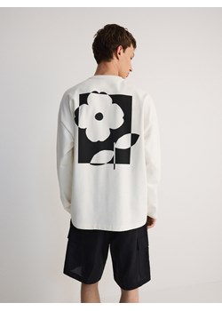 Reserved - Longsleeve oversize z nadrukiem - złamana biel ze sklepu Reserved w kategorii T-shirty męskie - zdjęcie 179377850