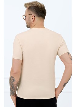 Koszulka męska w serek na krótki rękaw beżowa Apollo, Kolor beżowy, Rozmiar M, Italian Fashion ze sklepu Primodo w kategorii T-shirty męskie - zdjęcie 179388034