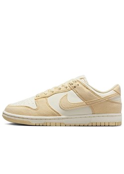 Buty Nike Dunk Low HJ7673-004 - beżowo-białe ze sklepu streetstyle24.pl w kategorii Buty sportowe damskie - zdjęcie 179390941