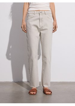 Reserved - Jeansy straight - beżowy ze sklepu Reserved w kategorii Jeansy damskie - zdjęcie 179391620
