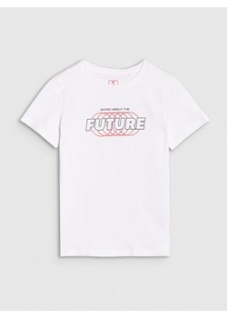 Chłopięcy t-shirt z nadrukiem 4F 4FJRSS25TTSHM2820 - biały ze sklepu Sportstylestory.com w kategorii T-shirty chłopięce - zdjęcie 179403822