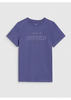 Chłopięcy t-shirt z nadrukiem 4F 4FJRSS25TTSHM2820 - fioletowy ze sklepu Sportstylestory.com w kategorii T-shirty chłopięce - zdjęcie 179403833