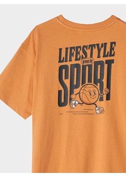 Chłopięcy t-shirt z nadrukiem 4F 4FJRSS25TTSHM2567 - granatowy ze sklepu Sportstylestory.com w kategorii T-shirty chłopięce - zdjęcie 179403944