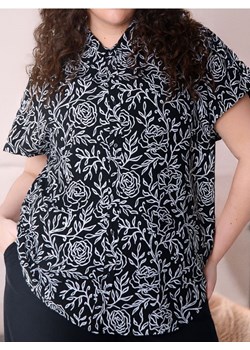 Sinsay - Wiskozowa bluzka w kwiaty PLUS SIZE - czarny ze sklepu Sinsay w kategorii Bluzki damskie - zdjęcie 179419783