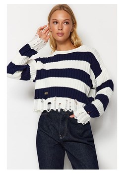 trendyol Sweter w kolorze granatowo-białym ze sklepu Limango Polska w kategorii Swetry damskie - zdjęcie 179472374