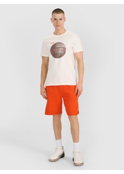 Męski t-shirt z nadrukiem 4F 4FRSS25TTSHM3093 - beżowy ze sklepu Sportstylestory.com w kategorii T-shirty męskie - zdjęcie 179485673